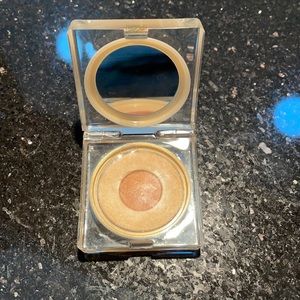 Estée Lauder Pure color eyeshadow duo and moon dust.